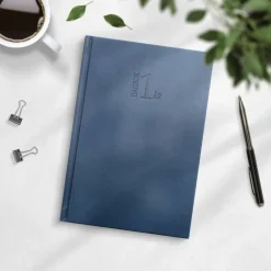 Kalender 2026 1-årsdagbok blått konstläder
